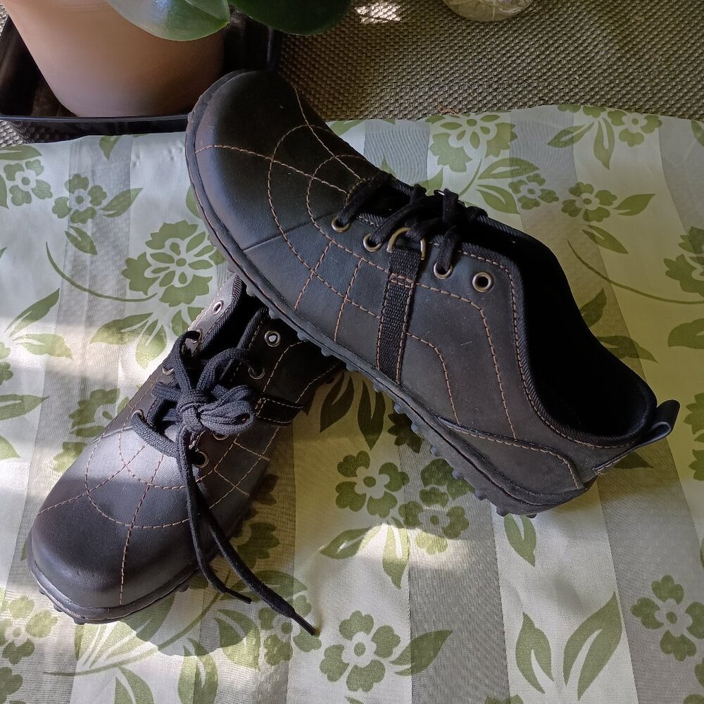 Lower East Side Women's Walking Shoe Sneaker Sz 8M New Never Used Vintage